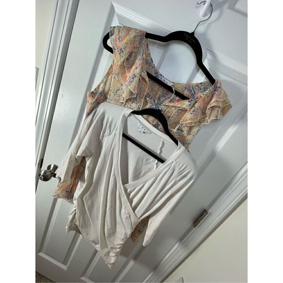 Cabi large bundle lot sleeveless blouse and wrap blouse - Picture 1 of 13